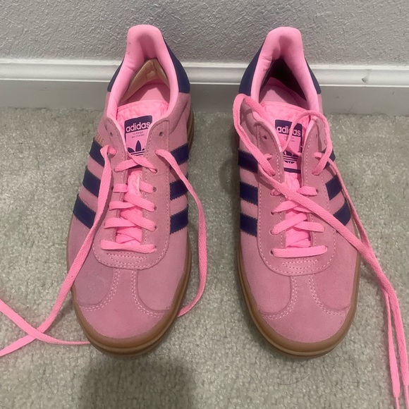 Bubblegum pink ADIDAS GAZELLE sneakers - Picture 2 of 5